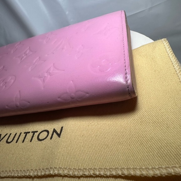 Louis Vuitton Wallet - Picture 4 of 11